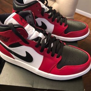 Men’s size 8 Air Jordan 1 Chicago